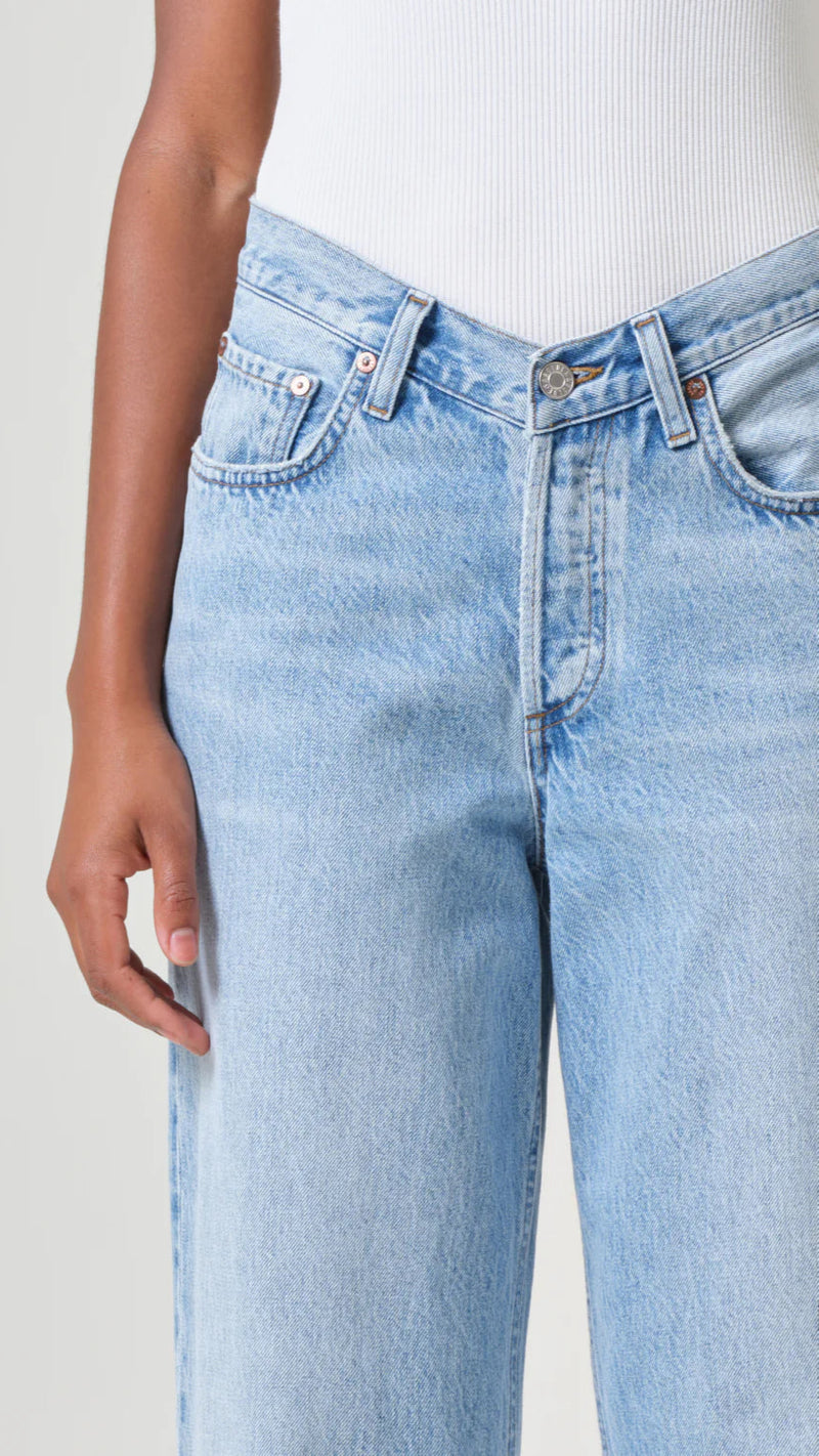 AGOLDE Denim V-Waist Jean in Prevail