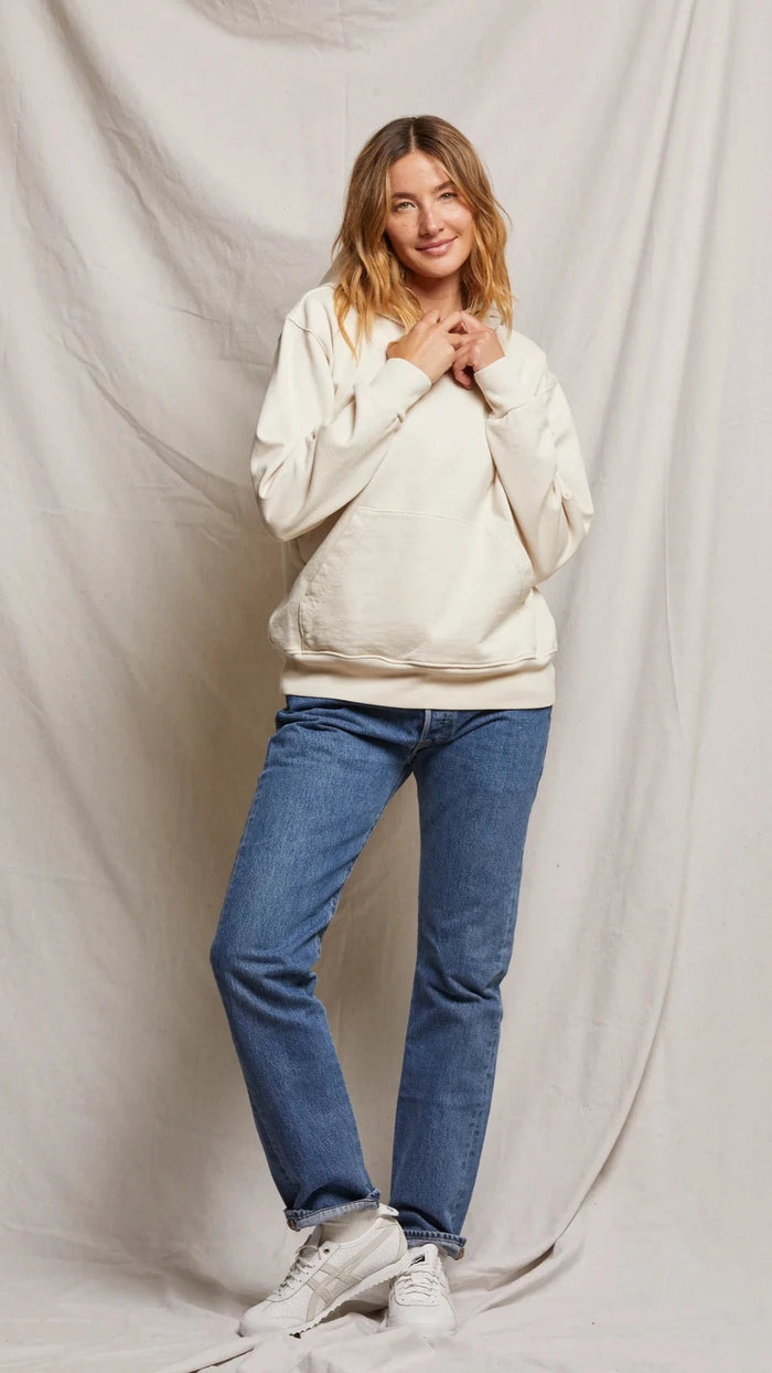 Perfect White Tee Kourtney Hoodie in Sugar